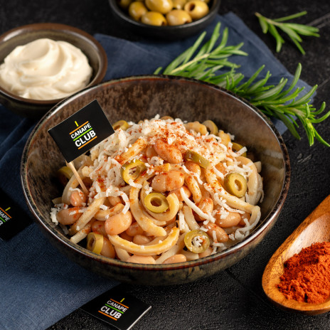 Салат с кальмарами