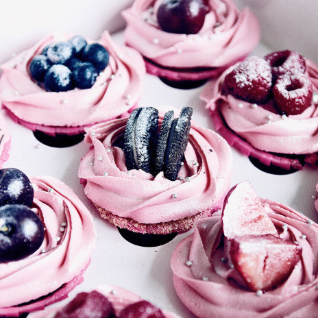 Капкейки с ягодками №10