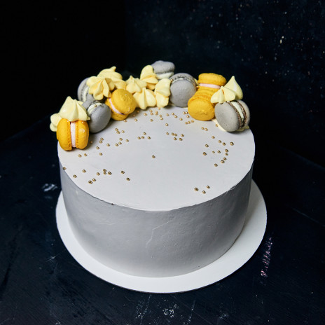 Торт с безе и макаронс №12