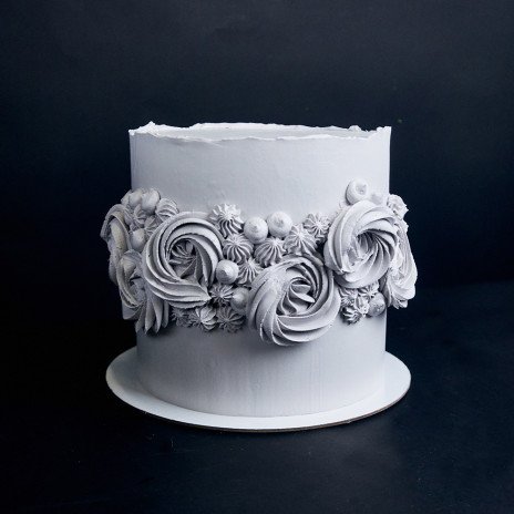 Торт с рюшами