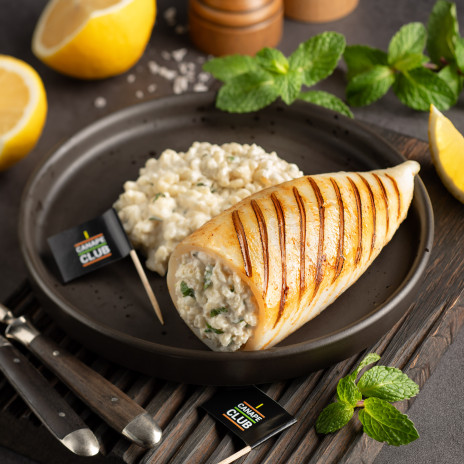 Фаршированный кальмар с мятным ризотто